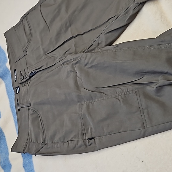 Prana Hiking Pants (12R) - Picture 6 of 11